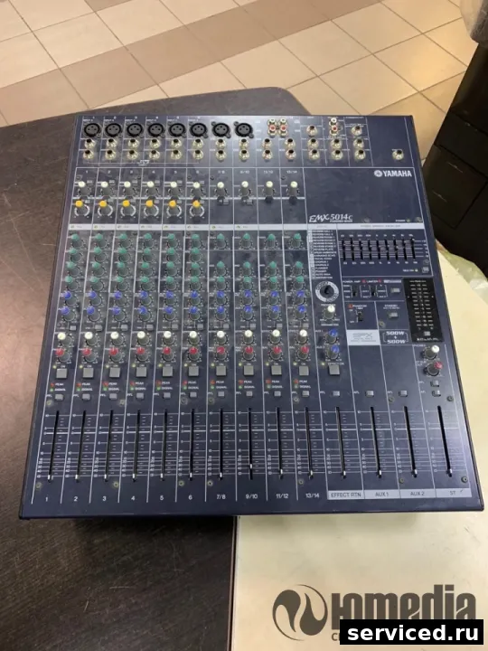 Микшерный пульт Yamaha EMX5014C