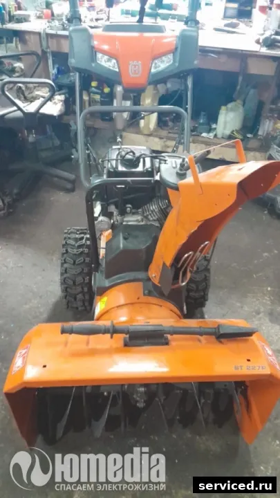 Снегоуборщик Husqvarna