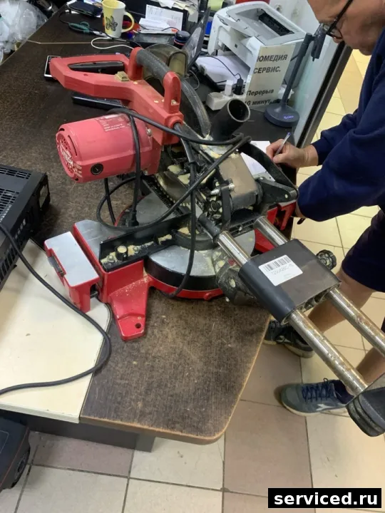 Электропила Elitech ПТ- 1825К