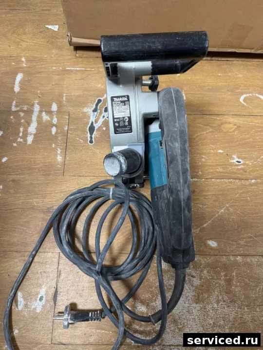 Штроборез Makita SG1251