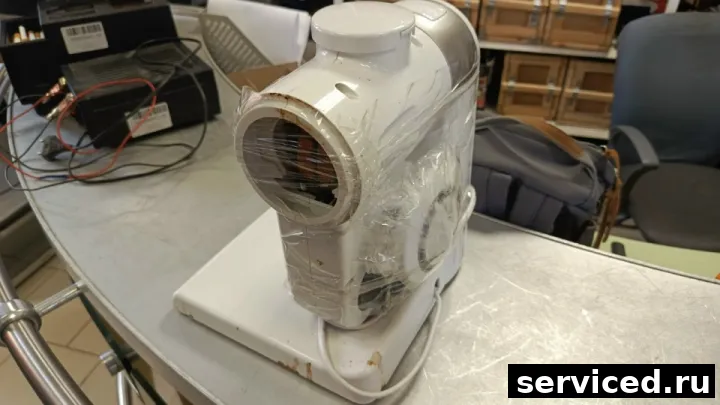 Кухонный комбайн Bosch CNUM5ST