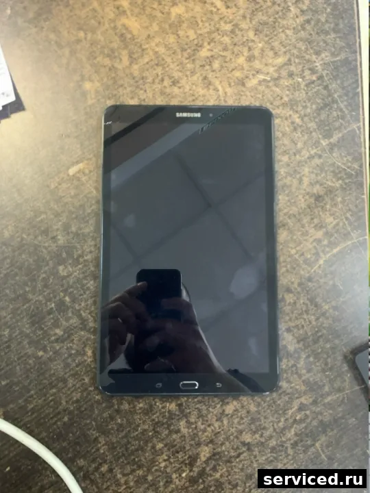 Планшетный компьютер Samsung SM-T585