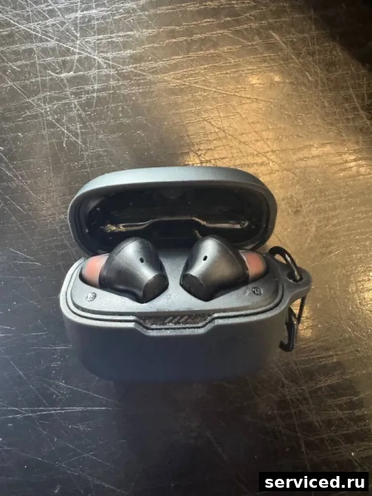Наушники JBL tune235nc