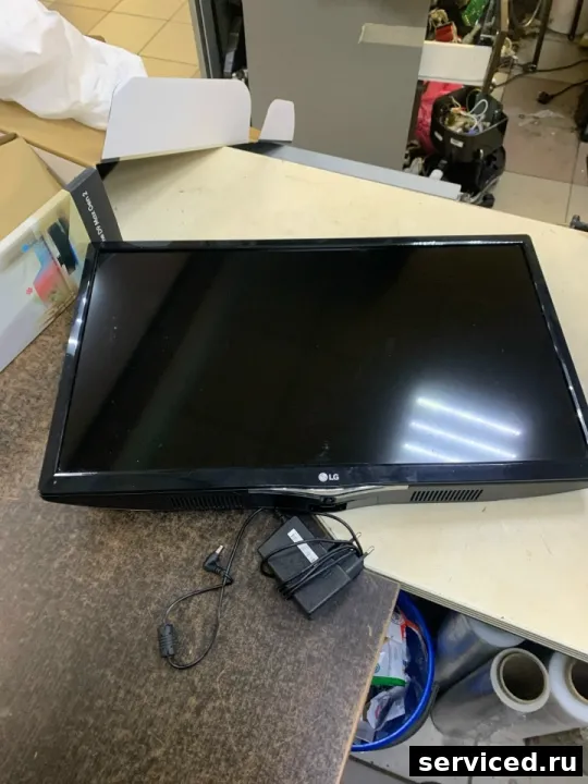 LCD/TFT телевизор 20-24" LG 24MT49S-PZ